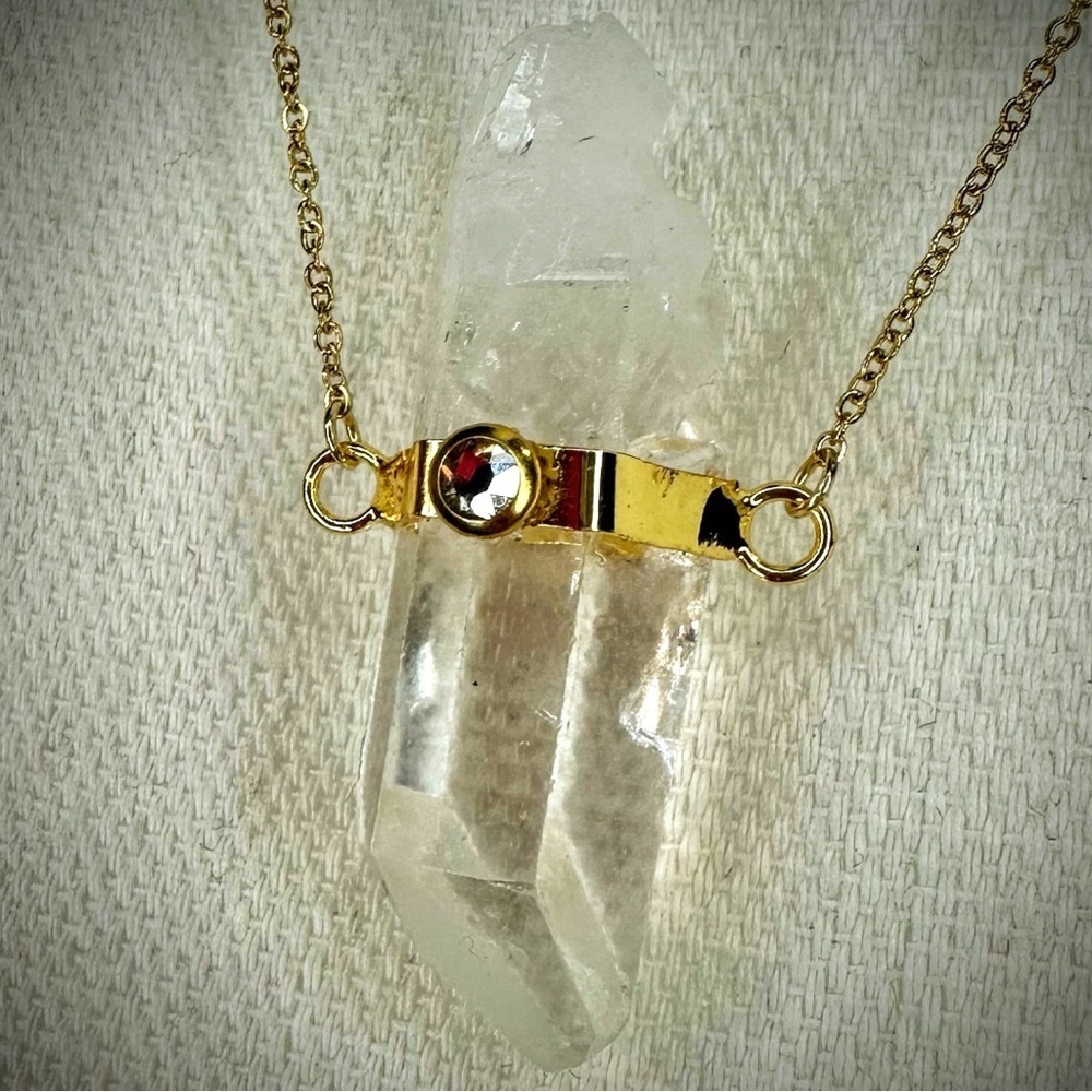 NEW Natural Clear Quartz Column Spear Pendant W/ Swarovski Crystal Accent - Picture 5 of 16